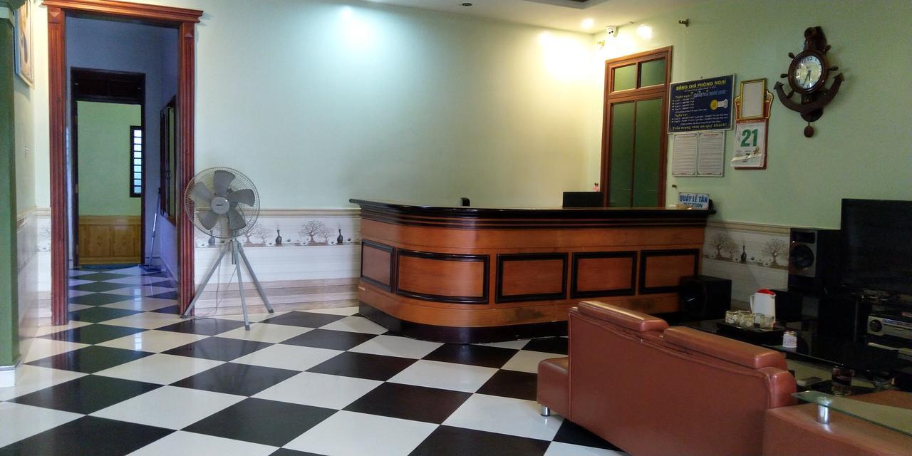 Backpackers Hotel Ха Тинх Екстериор снимка